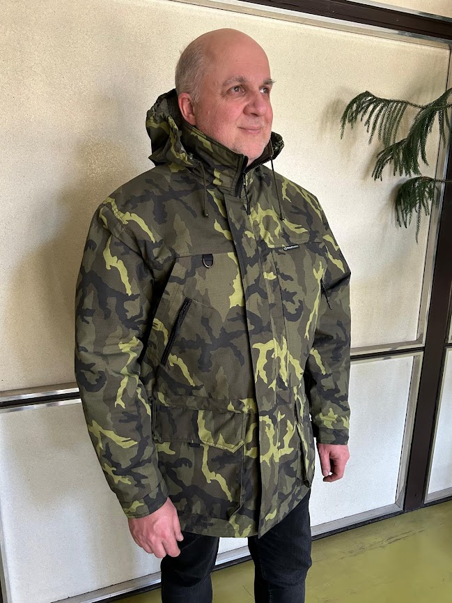 Maskáčová bunda lehce zateplená